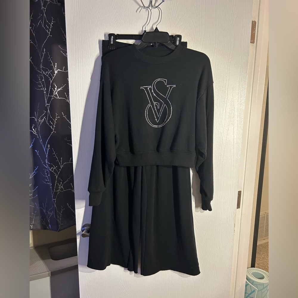 Victoria secret small sweatsuit